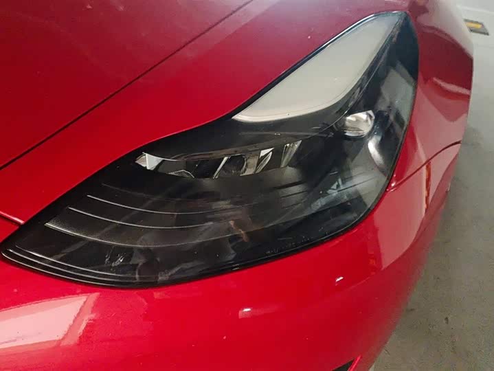 Фото 5 - Tesla Model 3