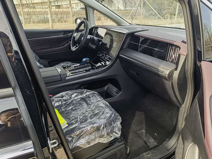 Фото 8 - GAC Trumpchi M8