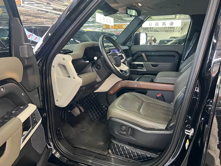 Фото 2 - Land Rover Defender