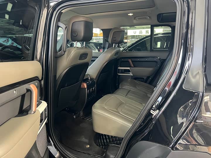 Фото 3 - Land Rover Defender