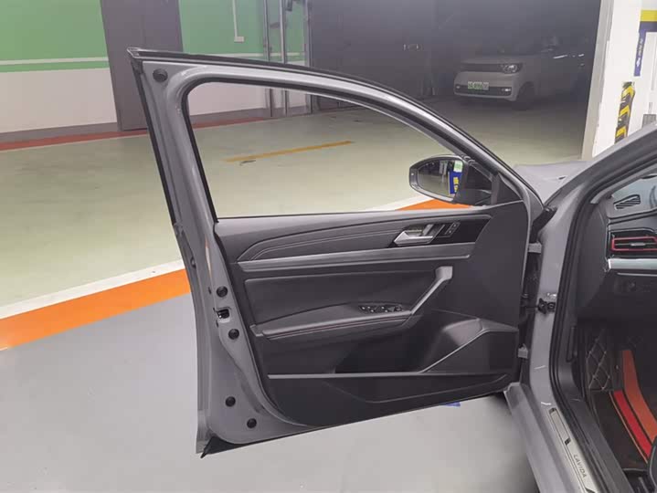 Фото 7 - Volkswagen Lavida