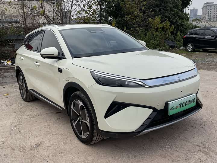 Фото 3 - BYD Yuan Plus