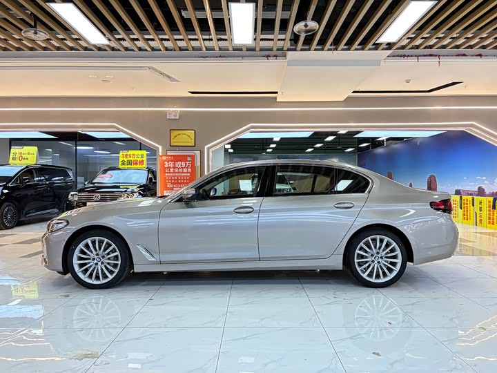 Фото 2 - BMW 5 Series