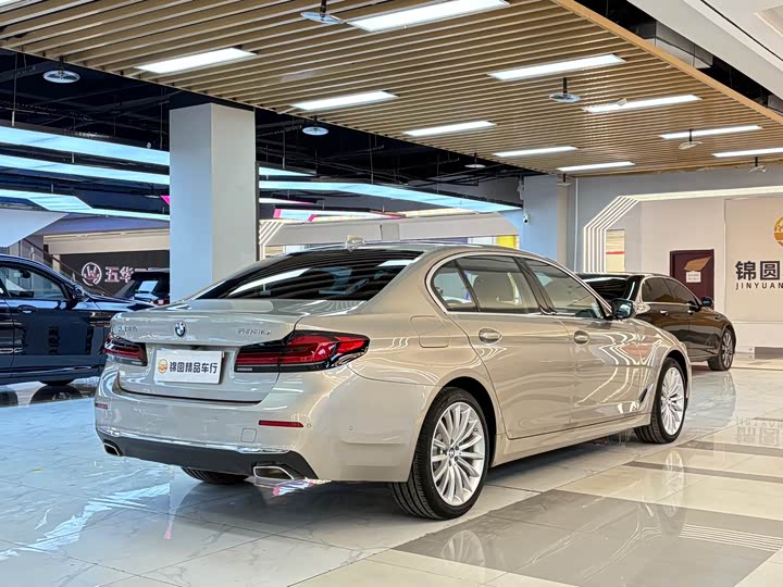 Фото 5 - BMW 5 Series