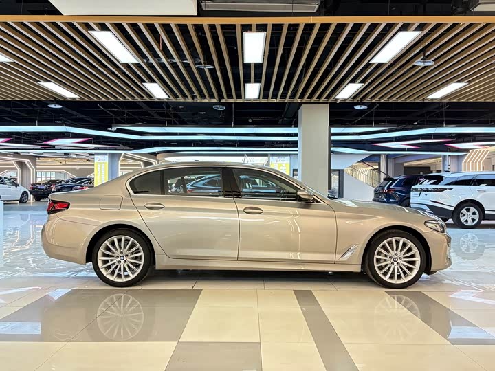 Фото 6 - BMW 5 Series