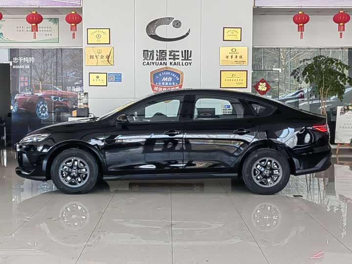 Фото 3 - BYD Seal 05 DM-i Hybrid