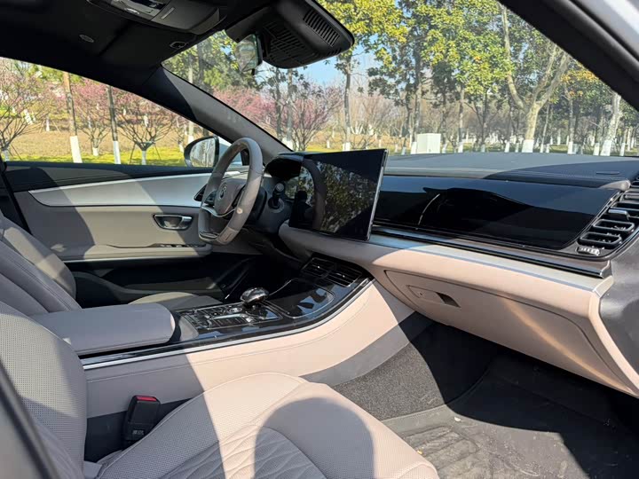 Фото 7 - BYD Han