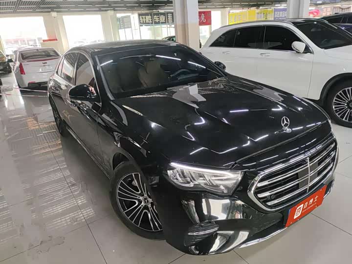 Photo 2 - Mercedes-Benz E-Class