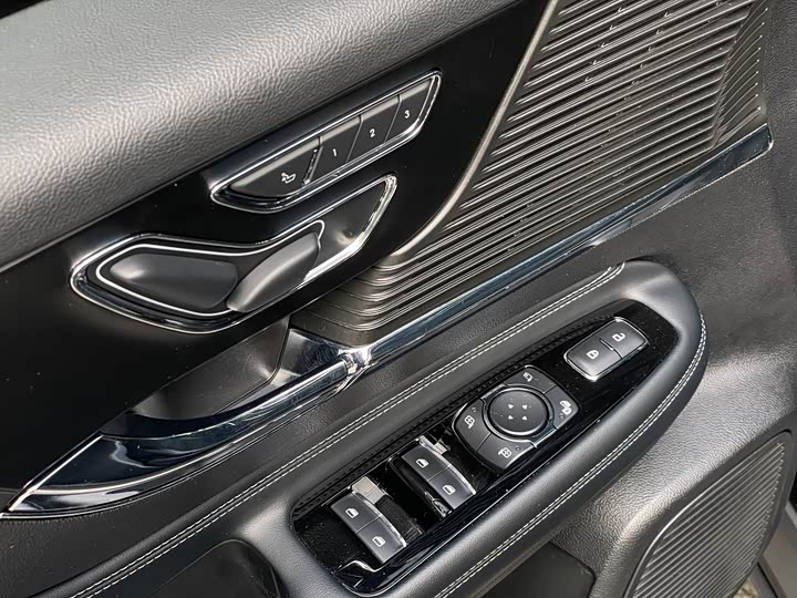 Фото 5 - Lincoln Corsair