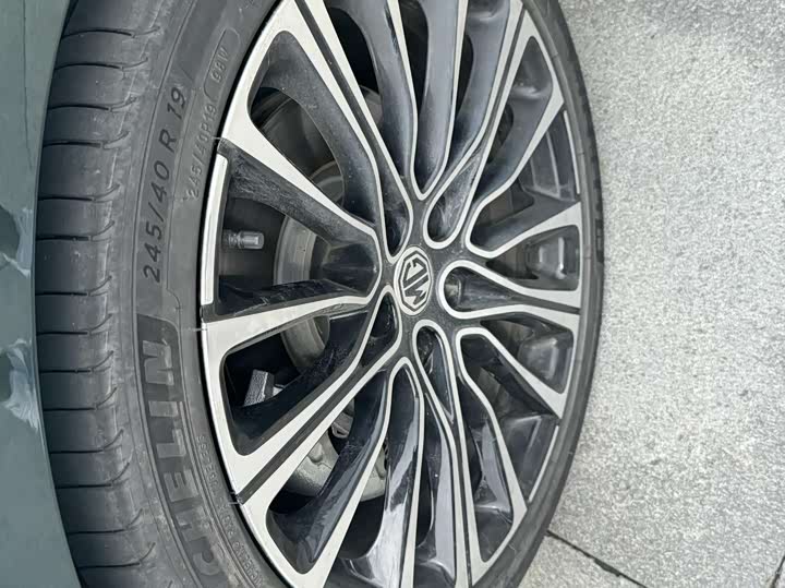 Фото 4 - MG Motor 7