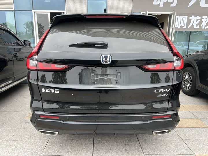 Фото 8 - Honda CR-V