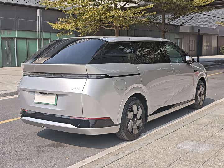 Фото 4 - XPeng X9