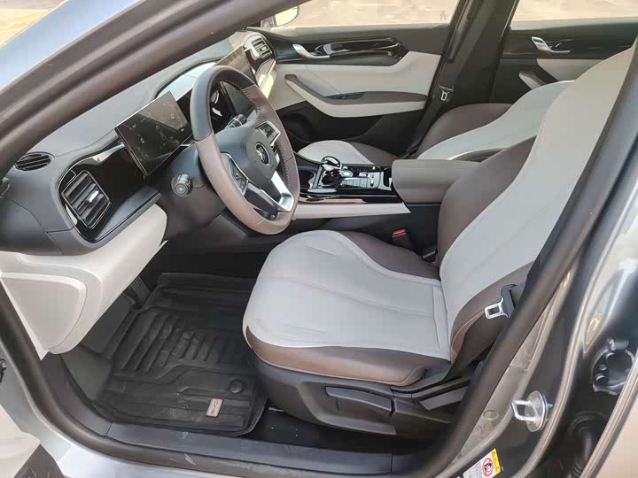 Фото 9 - BYD Qin Plus