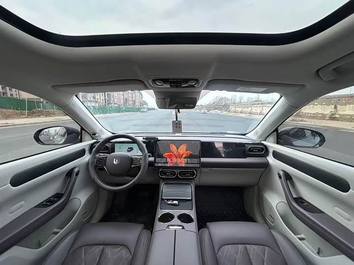 Фото 9 - Leapmotor C11