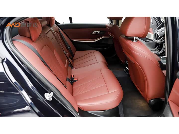 Photo 8 - BMW 3 Series