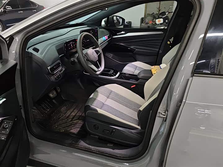 Фото 9 - Volkswagen ID.4 Crozz