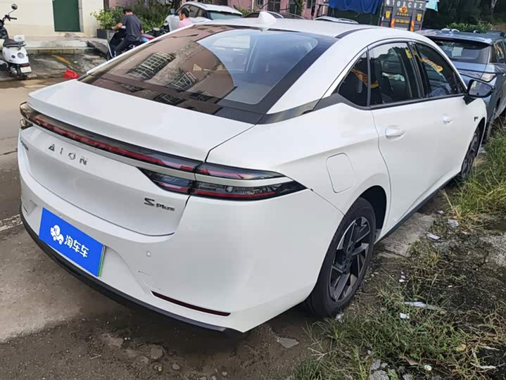 Фото 3 - GAC Aion S Plus