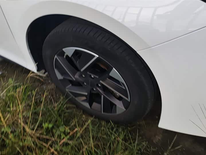 Фото 6 - GAC Aion S Plus