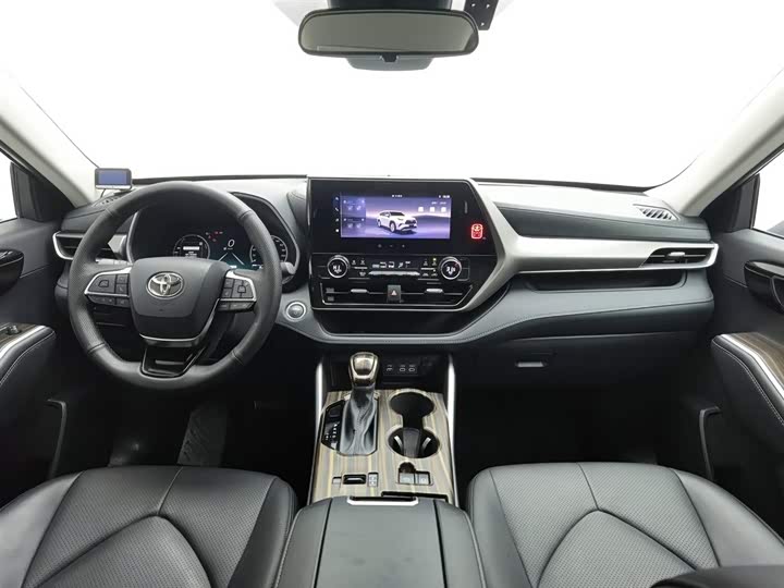 Фото 5 - Toyota Highlander