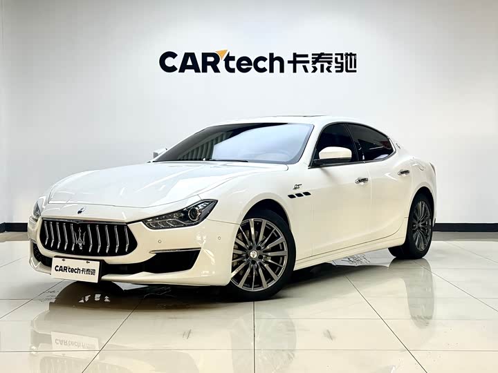 Фото 2 - Maserati Ghibli