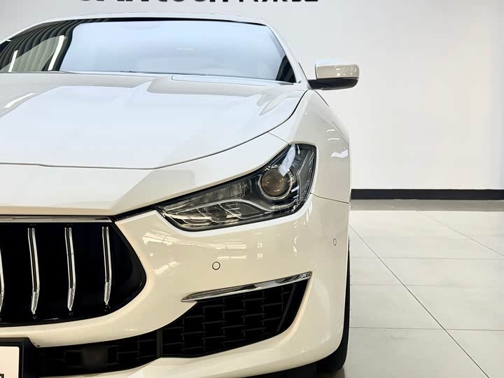 Фото 6 - Maserati Ghibli