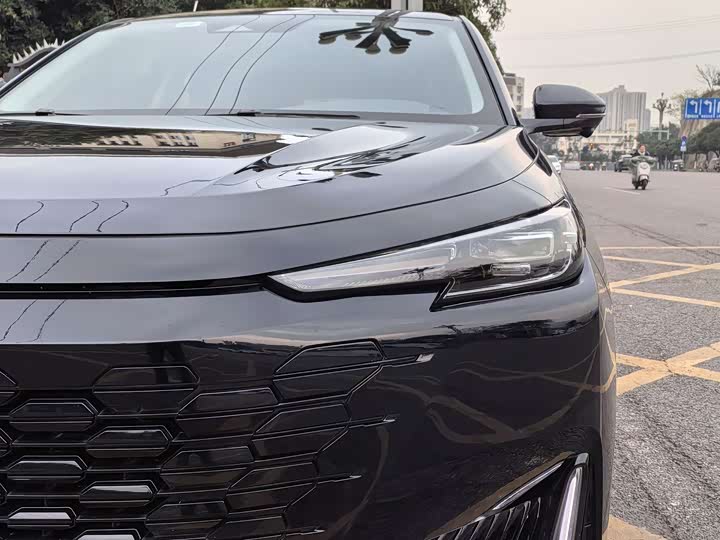 Фото 4 - Changan UNI-K