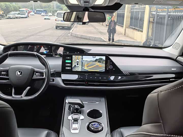 Фото 9 - Changan UNI-K