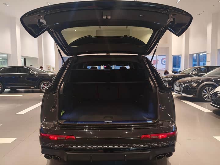 Фото 9 - Audi SQ7