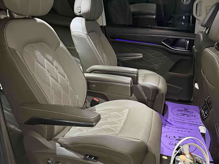 Фото 2 - Volkswagen Viloran