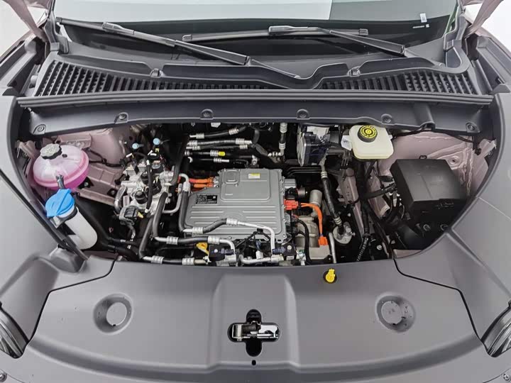 Фото 6 - BYD Yuan Up