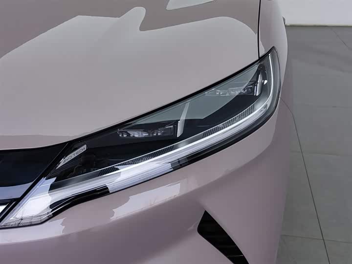 Фото 7 - BYD Yuan Up