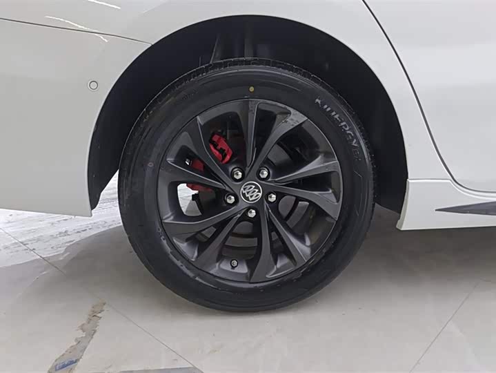 Фото 6 - Buick Verano