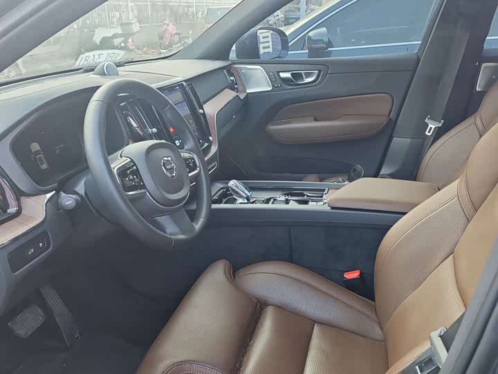 Фото 5 - Volvo XC60 Hybrid