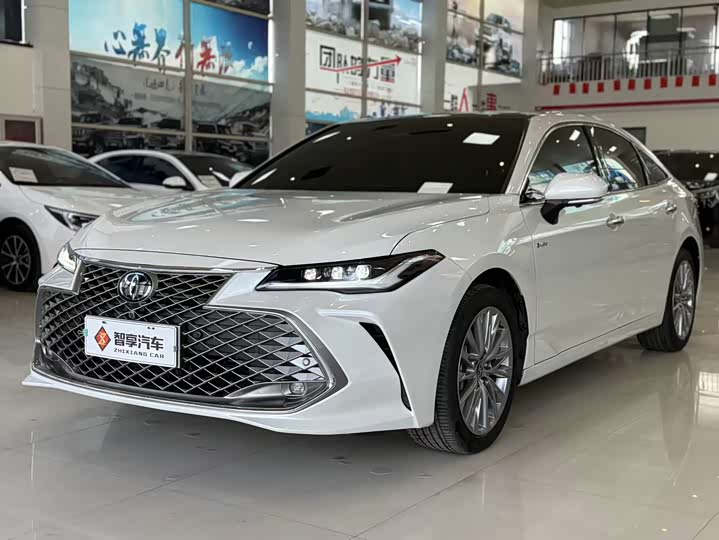 Фото 2 - Toyota Avalon