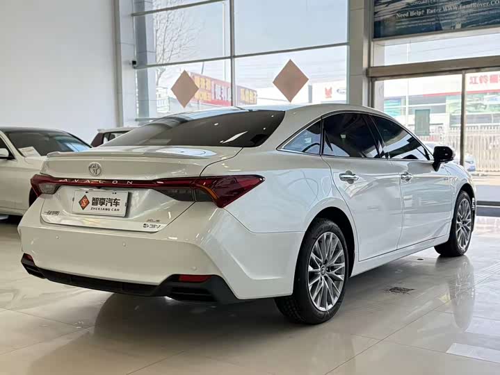 Фото 5 - Toyota Avalon