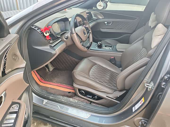 Фото 3 - BYD Han