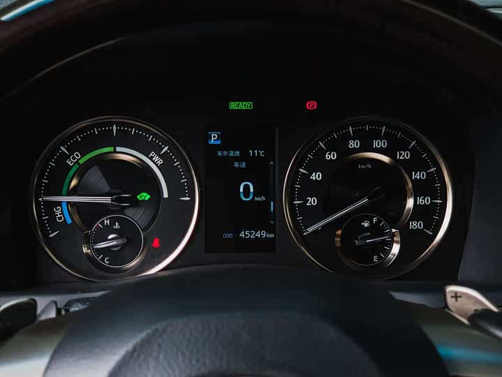 Фото 7 - Lexus LM