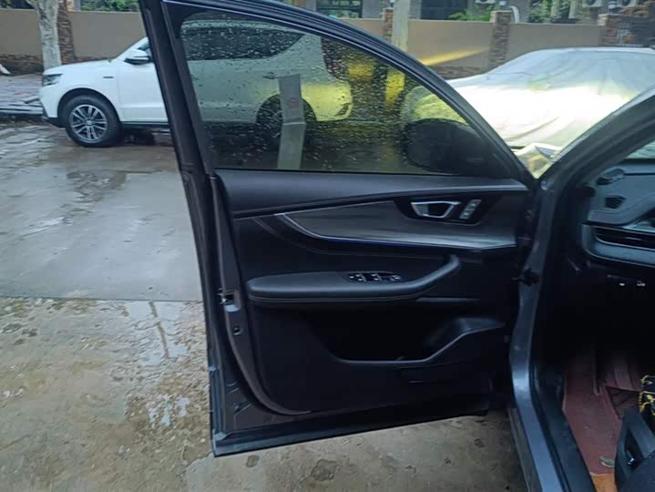 Фото 7 - Chery Tiggo 8