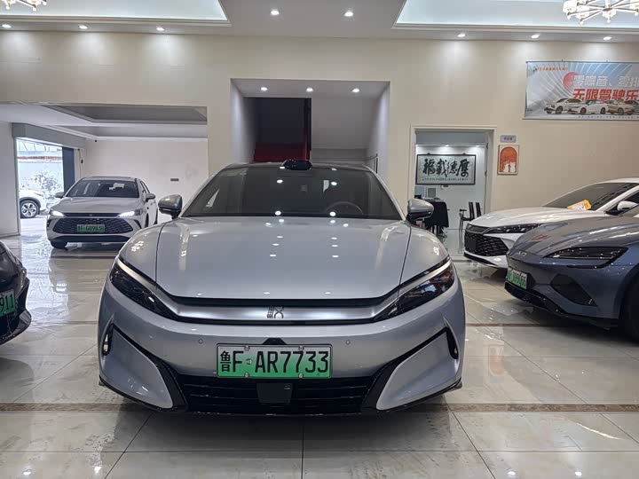 Фото 2 - BYD Han L