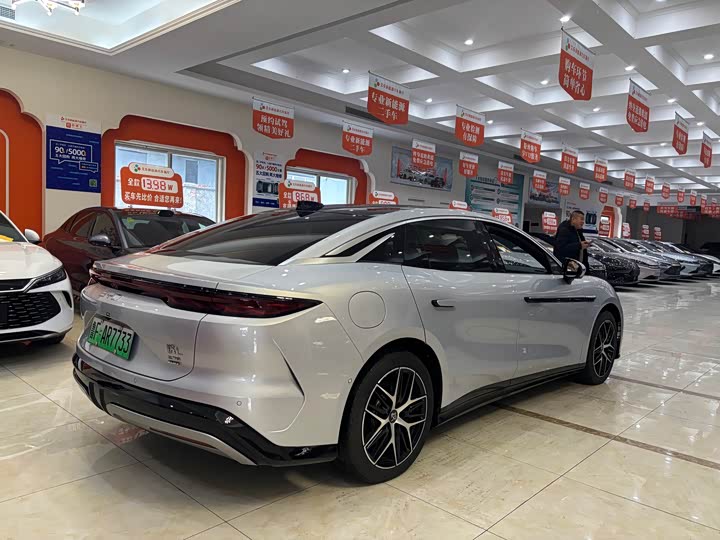 Фото 5 - BYD Han L