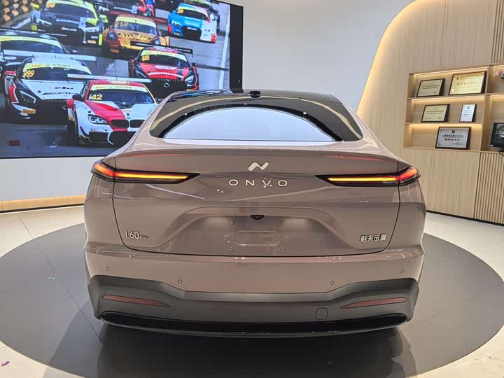 Фото 5 - Nio Onvo L60