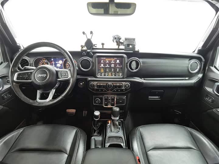 Фото 5 - Jeep Gladiator