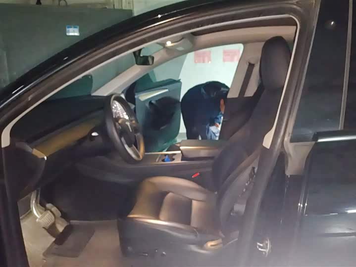 Фото 9 - Tesla Model Y