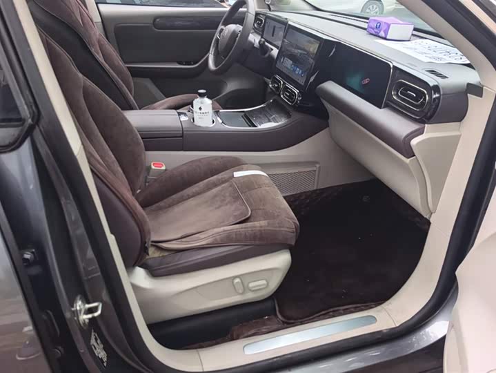 Фото 8 - Leapmotor C11