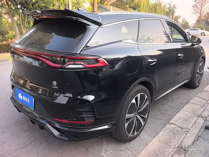 Фото 3 - BYD Tang Hybrid/EV