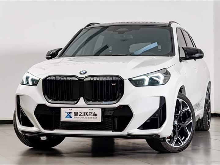 Фото 2 - BMW X1