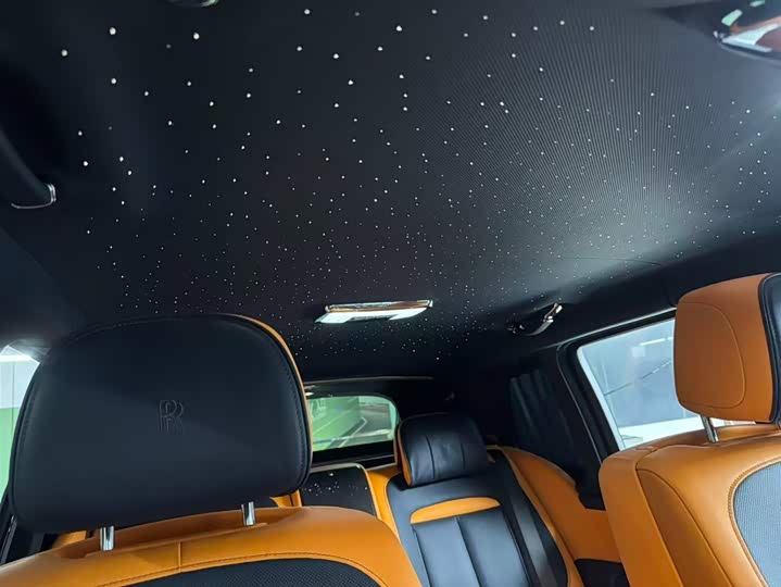 Photo 9 - Rolls-Royce Cullinan