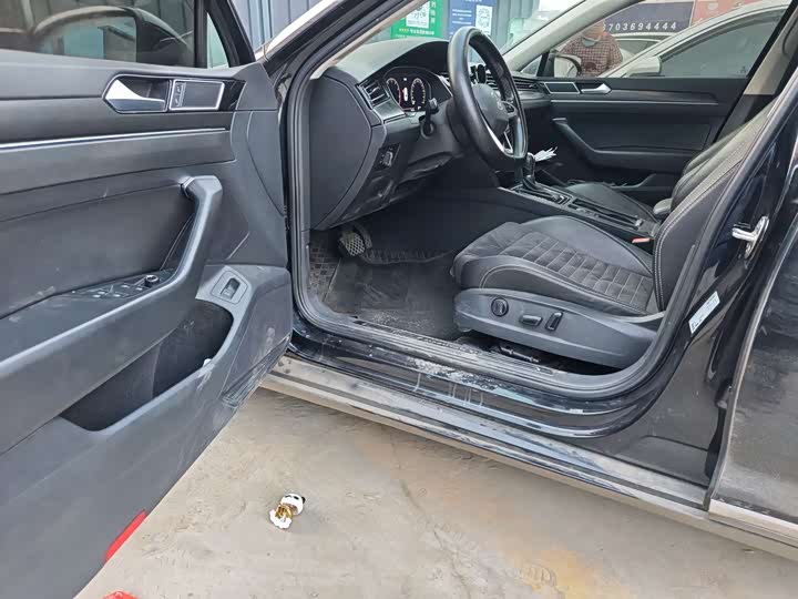 Фото 5 - Volkswagen Magotan