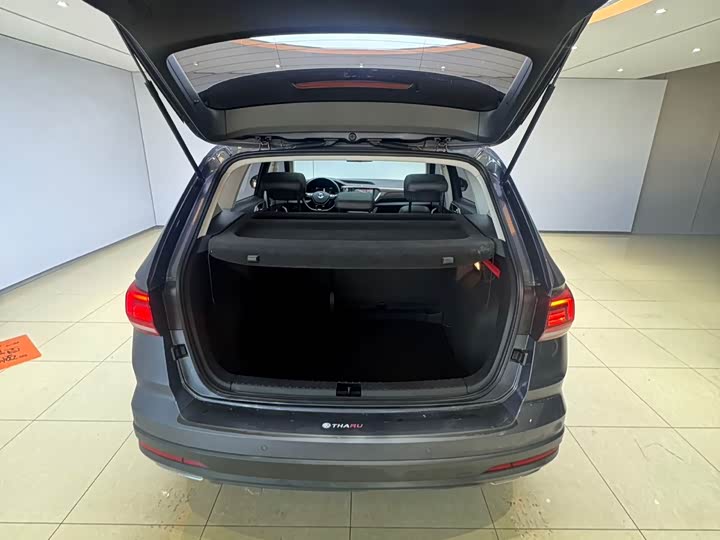 Фото 9 - Volkswagen Tharu