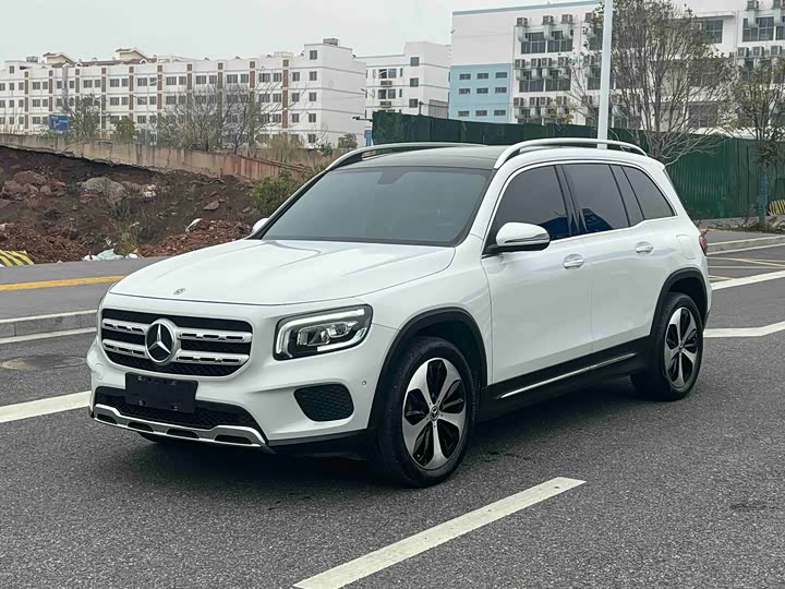 Фото 1 - Mercedes-Benz GLB-Class
